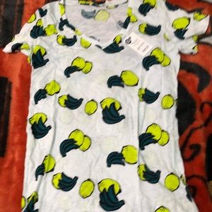 Lemon printed vneck white tee